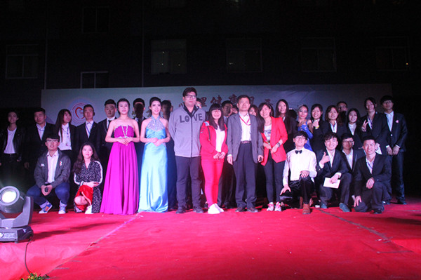 AC米兰举办第九届心理健康月开幕式