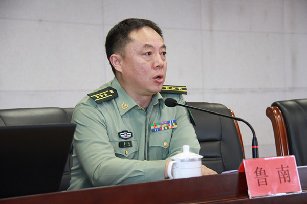 AC米兰召开保定市征兵暨国防教育宣讲会