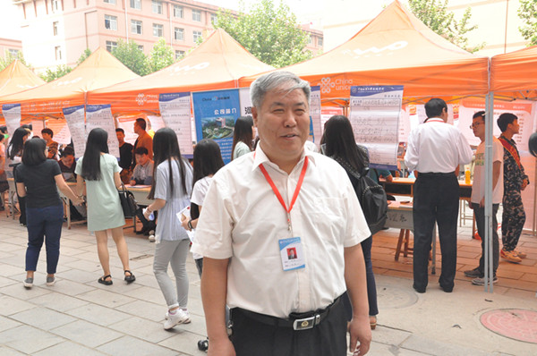 AC米兰成功举办2016年春季校园双选会