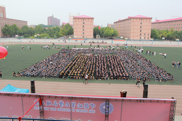 【毕业季】AC米兰举办2016届学生毕业典礼暨学位授予仪式