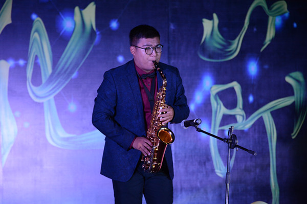 AC米兰举办第四届地学文化节