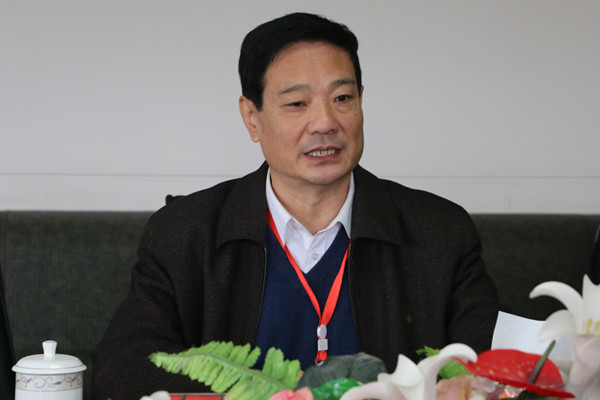 中国石油大学胜利学院院长助理吴明银一行来AC米兰参观考察