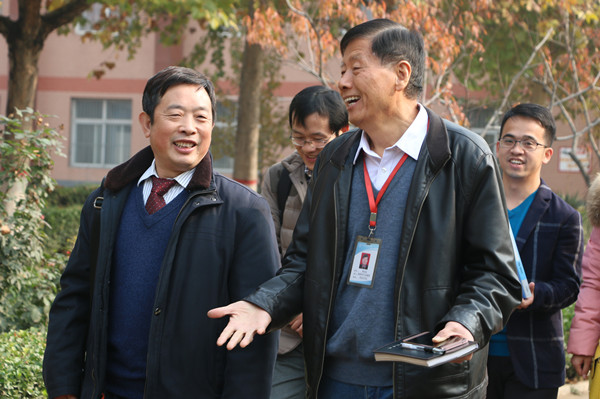 中国石油大学胜利学院院长助理吴明银一行来AC米兰参观考察