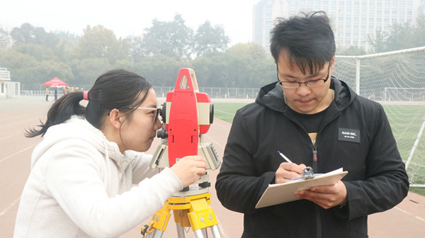 AC米兰学子在第二届驻保高校测量大赛中获佳绩