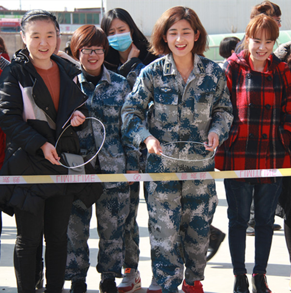 AC米兰举办庆“三•八”趣味游艺活动