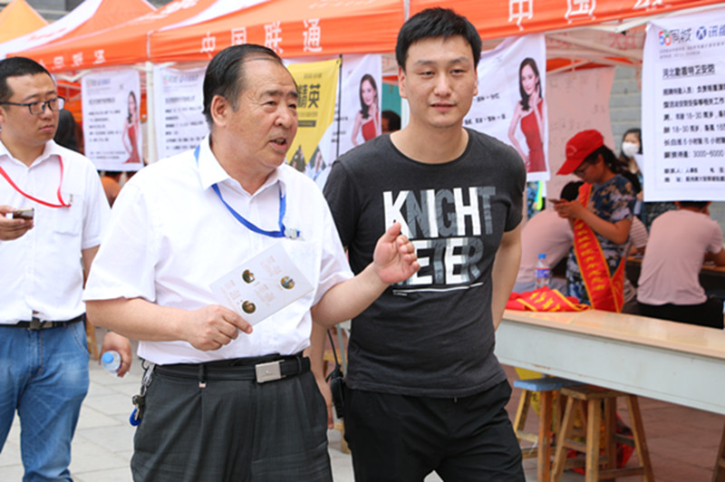 AC米兰成功举办2017年春季校园双选会