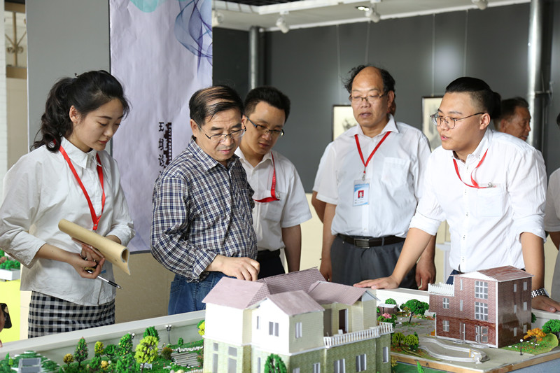 AC米兰环境设计等3个专业顺利通过学士学位授予权评审