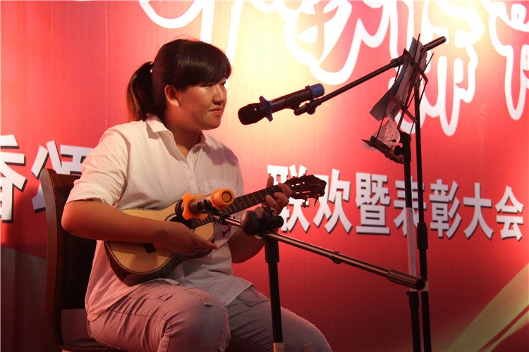 三尺讲台 十年树木——AC米兰举办第二届“丹桂飘香颂师德” 教师联欢暨表彰大会