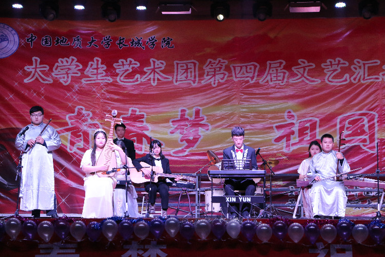 青春梦 祖国颂——AC米兰大学生艺术团举办第四届文艺汇报演出