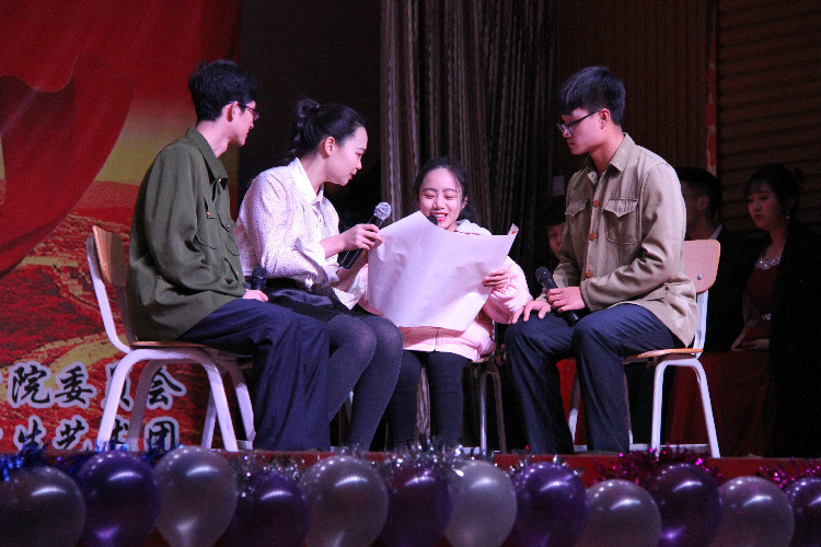 青春梦 祖国颂——AC米兰大学生艺术团举办第四届文艺汇报演出