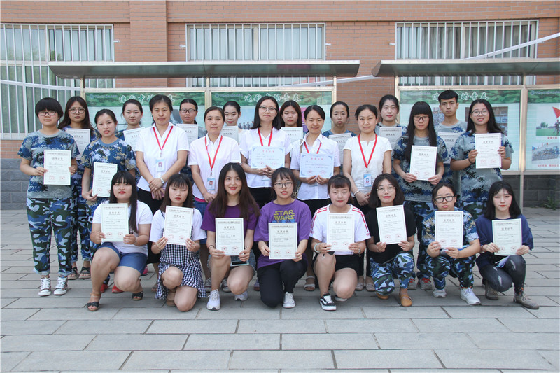 AC米兰学生在2018年全国大学生英语竞赛（NECCS）中喜获佳绩