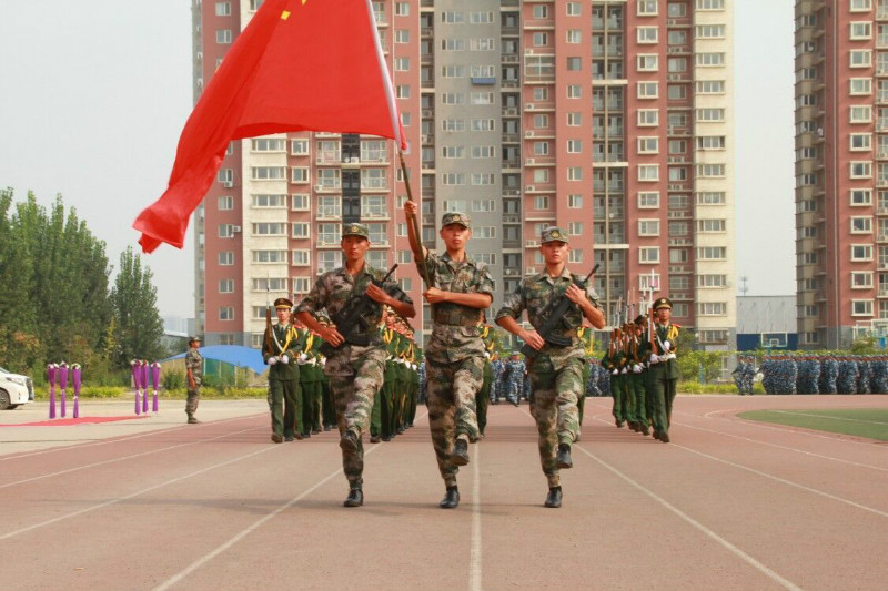 AC米兰举行2018级新生军训结营式暨开学典礼