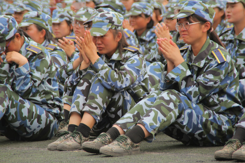 AC米兰举行2018级新生军训结营式暨开学典礼