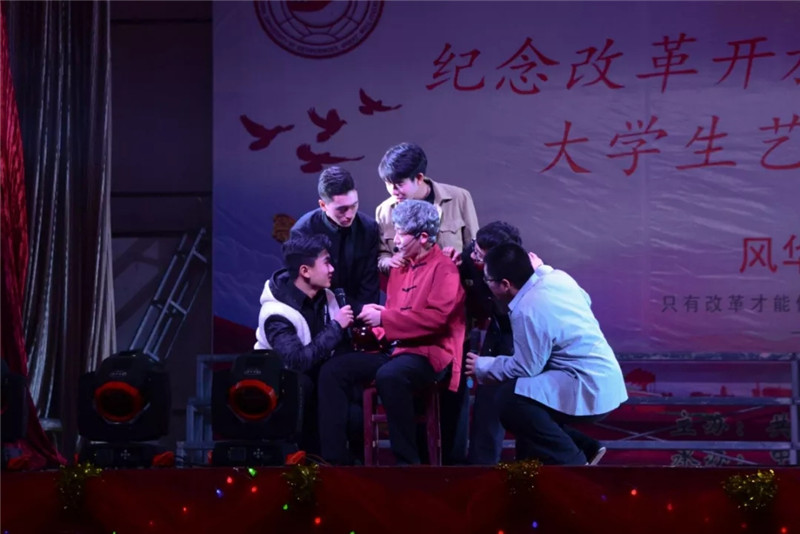 AC米兰以多种形式庆祝改革开放四十周年