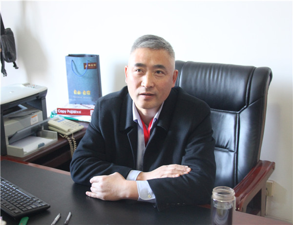 AC米兰师生热议“两会”