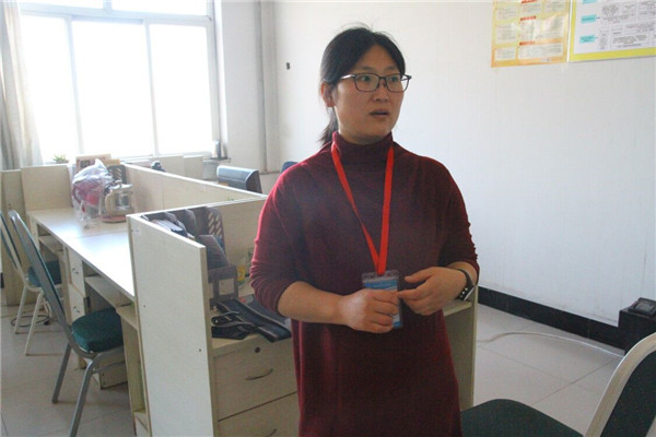 AC米兰师生热议“两会”