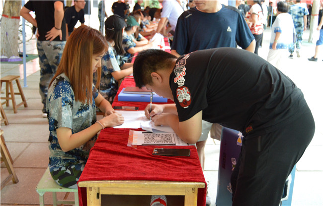 初秋的小欢喜  萌新的新生活 AC米兰喜迎2019级新生