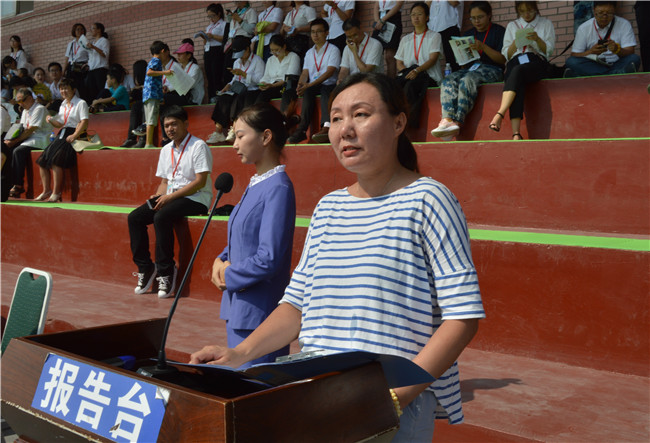 AC米兰举行2019级新生军训结营式暨开学典礼