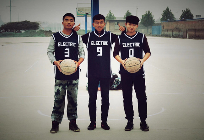 在抗洪抢险中体现价值---AC米兰学生薛锦霄抗洪事迹