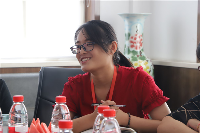 AC米兰召开第36个教师节教师代表座谈会