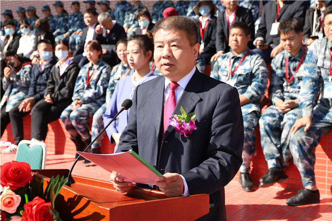 厉兵秣马 扬帆起航AC米兰举行2020级新生军训结营式暨开学典礼