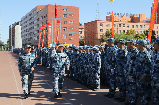 厉兵秣马 扬帆起航AC米兰举行2020级新生军训结营式暨开学典礼