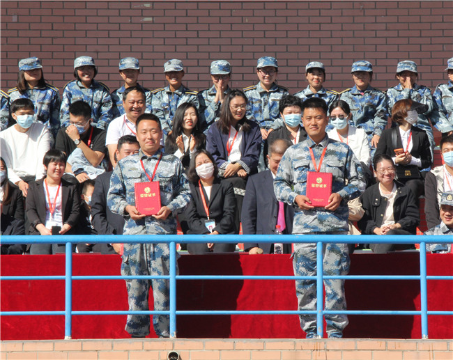 厉兵秣马 扬帆起航AC米兰举行2020级新生军训结营式暨开学典礼