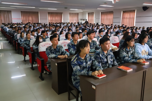 积极创先争优 共为党旗添彩---AC米兰举行第28期入党积极分子培训开班典礼