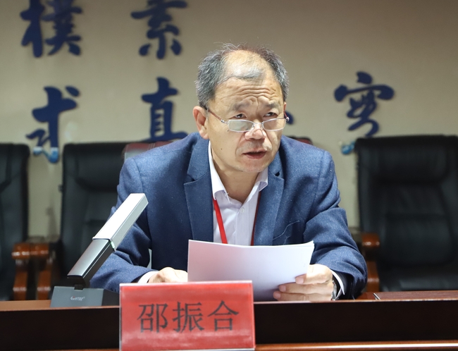 积极创先争优 共为党旗添彩---AC米兰举行第28期入党积极分子培训开班典礼