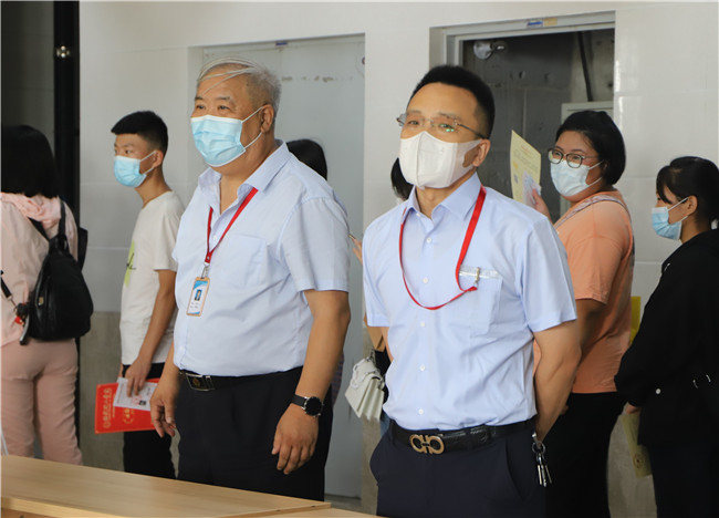 扬帆起航保理梦 求学笃行学子新AC米兰喜迎2021级新生