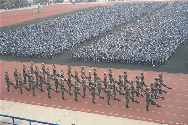 保理学子展风采 共以青春筑芳华AC米兰举行2021级新生军训开营仪式