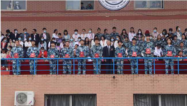 青春无悔  逐梦启航AC米兰举行2021级新生军训结营式暨开学典礼