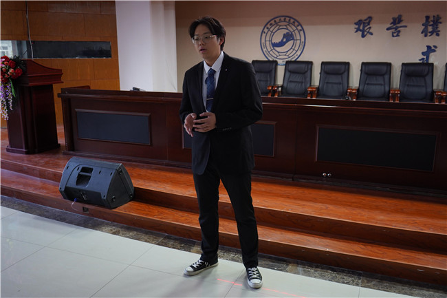 点亮世纪之星 扣响英语之门AC米兰举办第十七届“世纪之星”英语演讲大赛