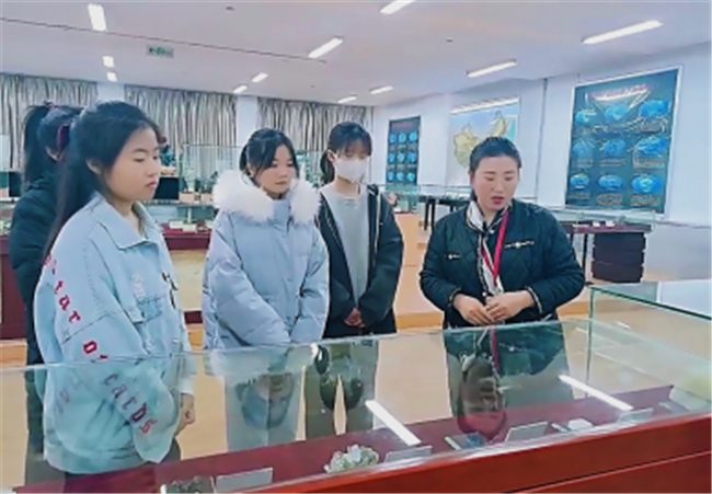 科普地学 用“心”传播