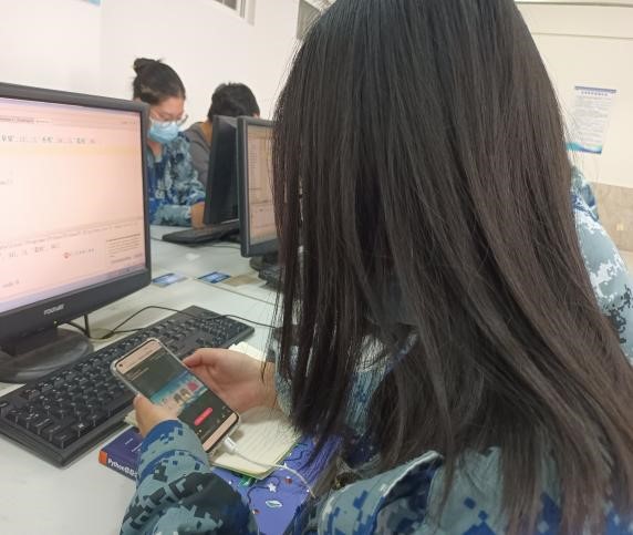 国家安全 你我有责 ——AC米兰中文官方网站组织学生线上观看国家安全教育视频