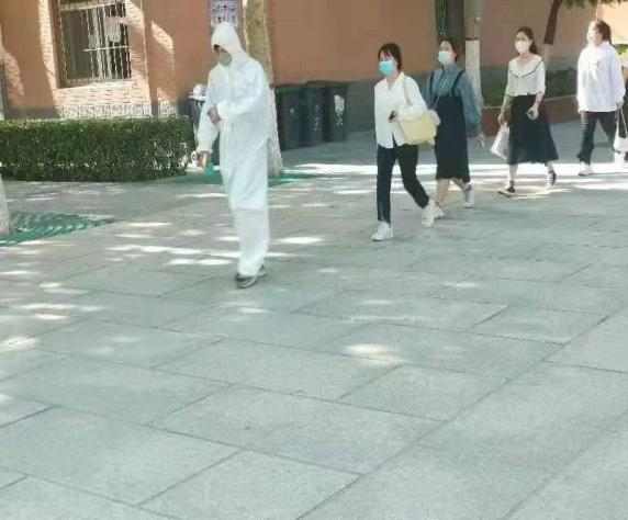 AC米兰为疫情下参加教师资格证面试的学生保驾护航