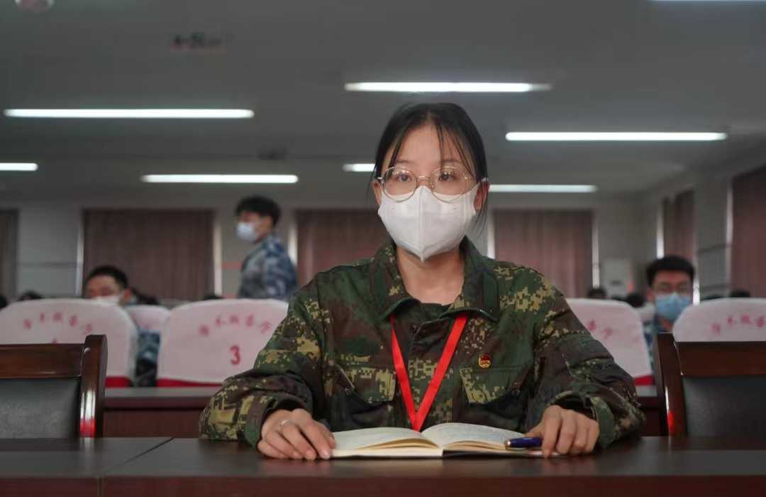 AC米兰组织收听收看庆祝中国共青团成立100周年大会上直播