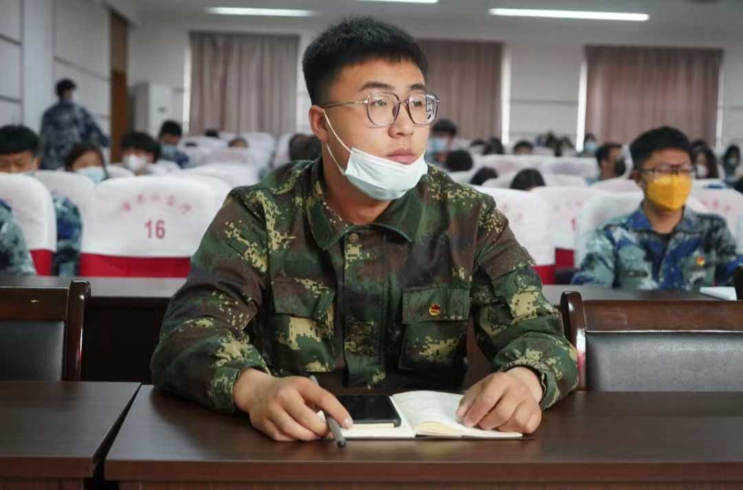 AC米兰组织收听收看庆祝中国共青团成立100周年大会上直播