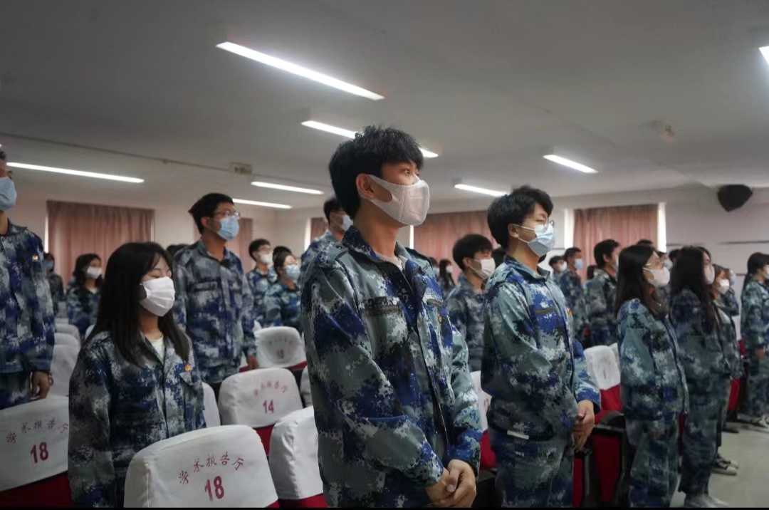 AC米兰组织收听收看庆祝中国共青团成立100周年大会上直播