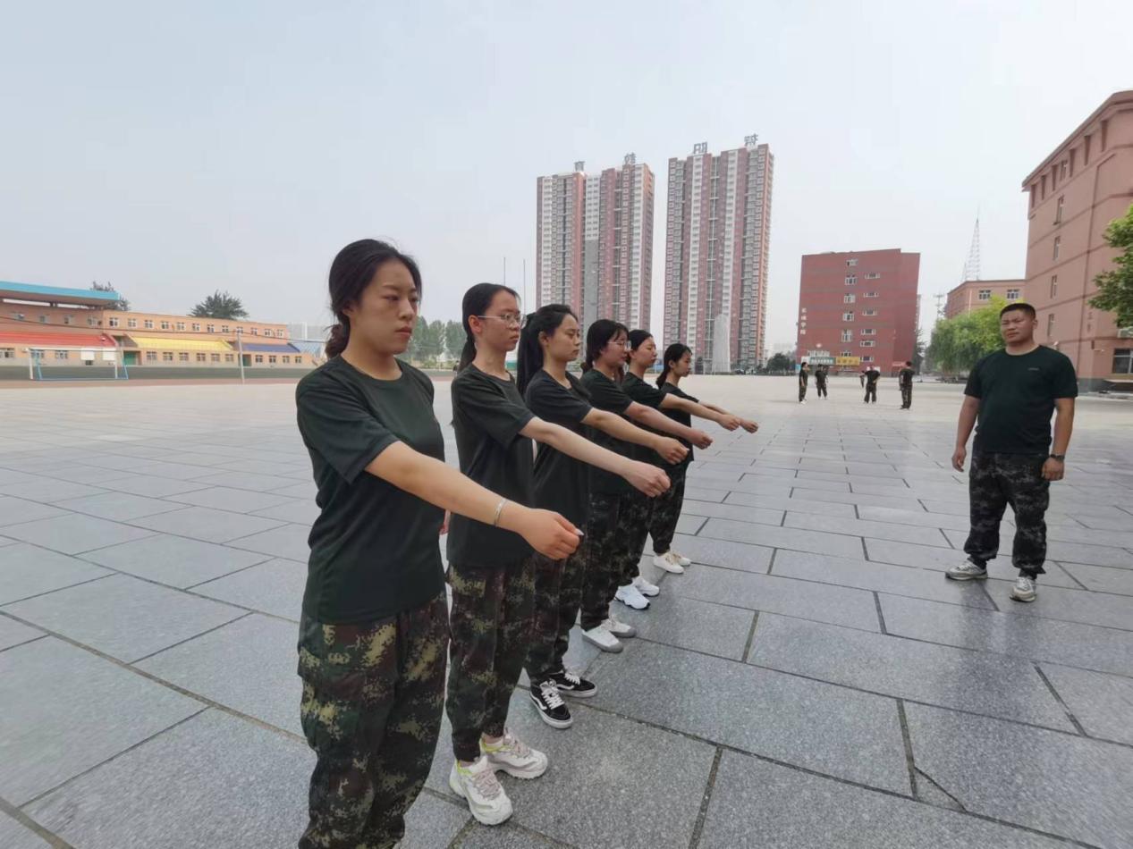 强化凝“新”聚力,赓续立德树人——AC米兰“传帮带”式新入职辅导员培训圆满结束