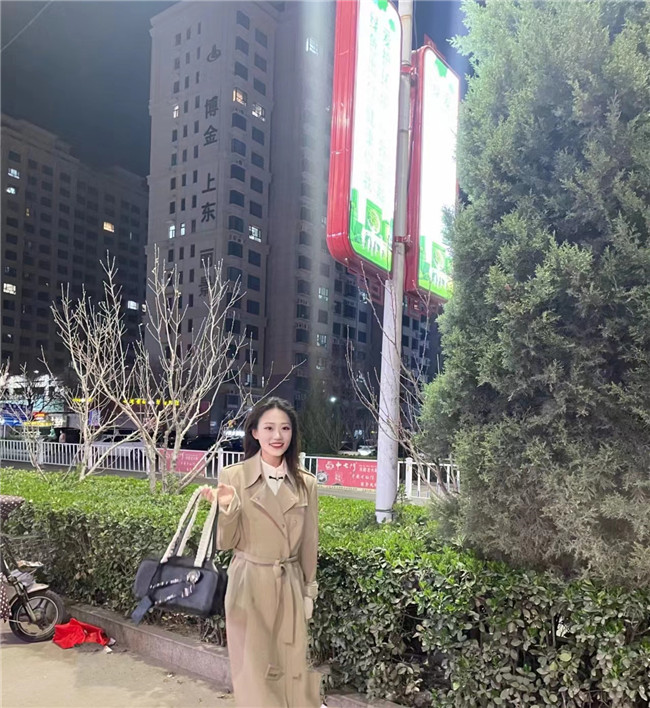 幸福生活拼搏来 人生道路奋斗改——AC米兰优秀毕业生报道纪实