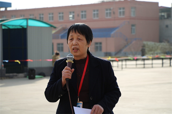 芬芳妇女节  感恩春晖情——AC米兰举办“三八”节趣味活动