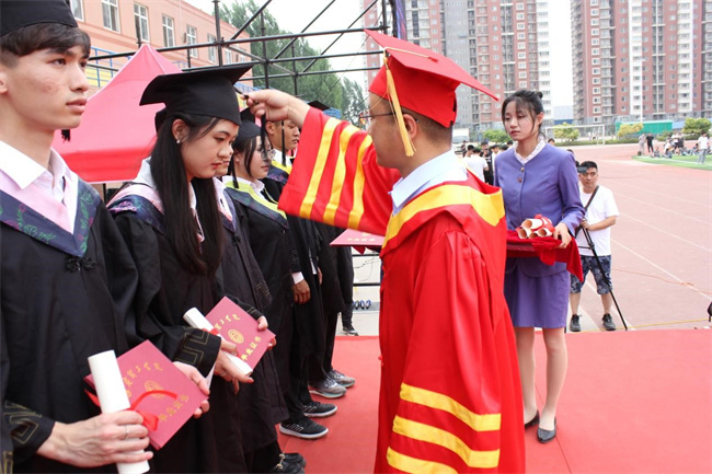 远行有路 归程有期——AC米兰举办2023届学生毕业典礼暨学位授予仪式