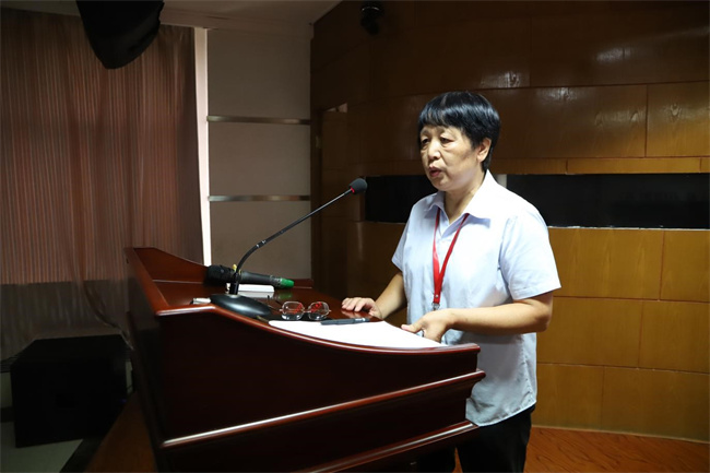 AC米兰召开2023年新教师入职培训会