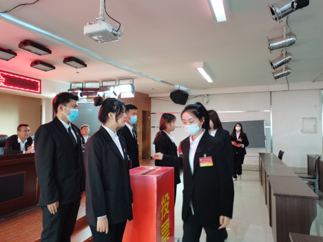 AC米兰中文官方网站第二次学生代表大会