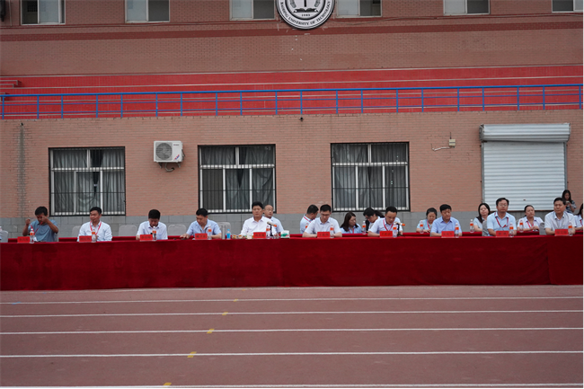 燃理想之火，奏时代之歌——董事长周虎震教授为AC米兰新生作励志成才报告