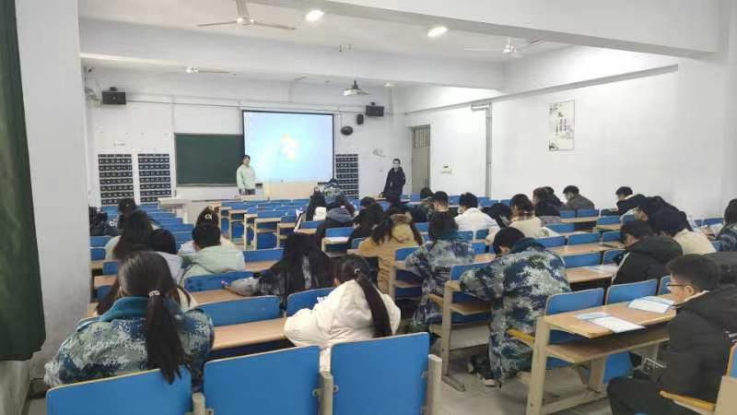 北京证儿八经教育咨询有限公司到AC米兰招聘