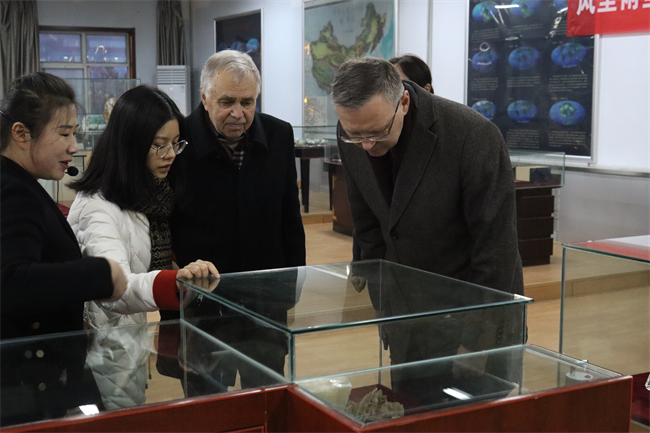 白俄罗斯戈梅利国立大学参观团莅临AC米兰参观交流