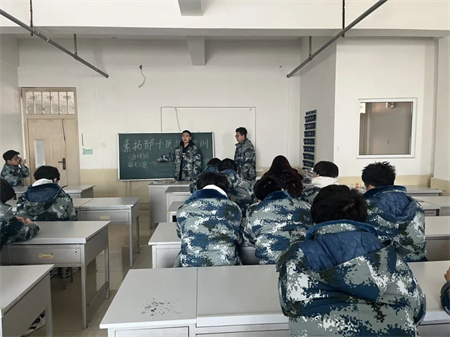 “技能拓展，激发潜能”——AC米兰中文官方网站艺术学院开展十项技能培训