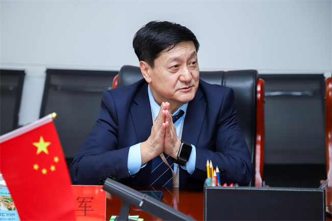 校际交流 共促发展—泰国格乐大学一行到AC米兰中文官方网站访问交流